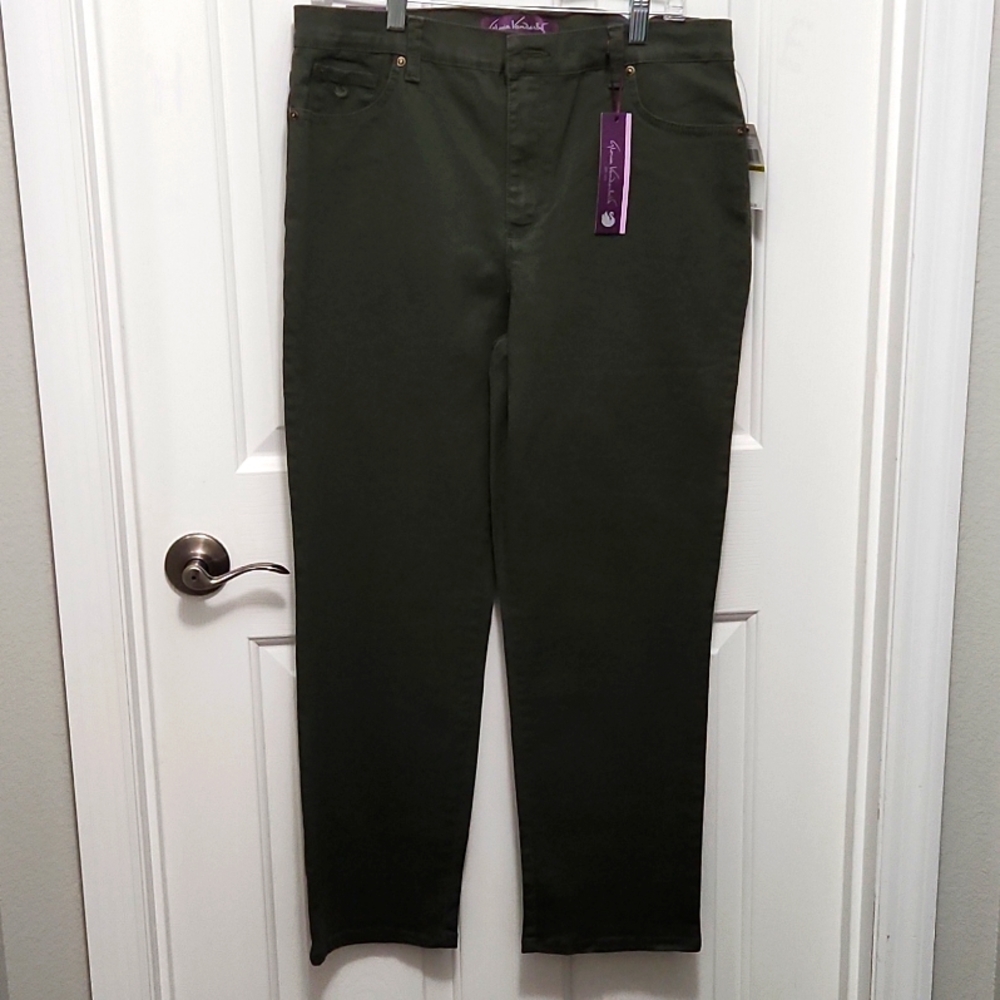 Gloria Vanderbilt Dark green, tapered  leg.